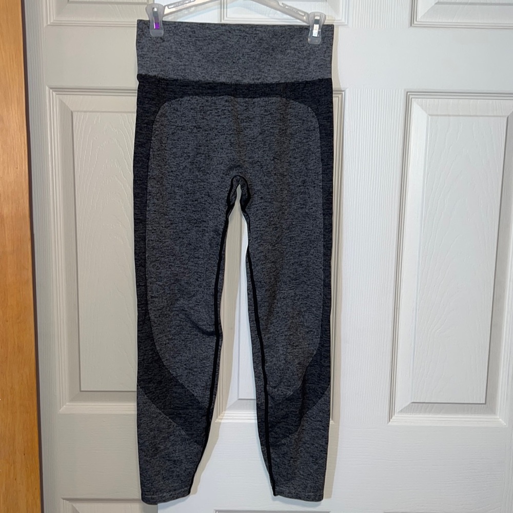 Leggings - Picture 2 of 3